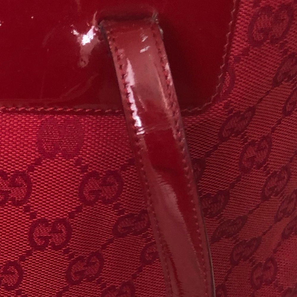 Red patent leather Gucci shoulder handbag ♥️ - Picture 2 of 9